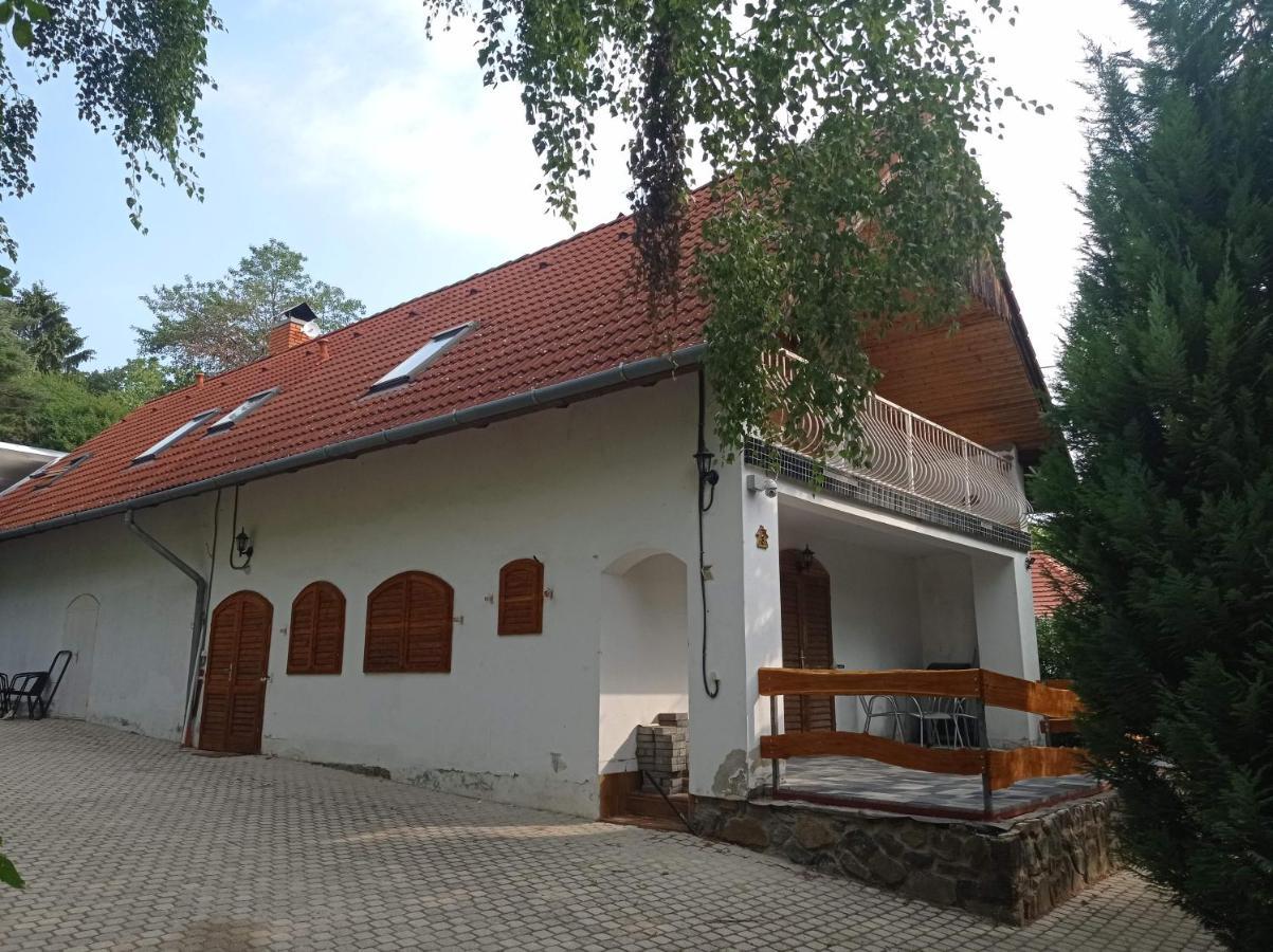 Parraghegy Apartman Villa Zalaszanto Exterior foto